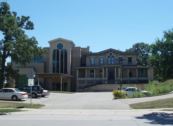 Exterior of the Burpee Museum of Natural History building in Rockford, Illinois